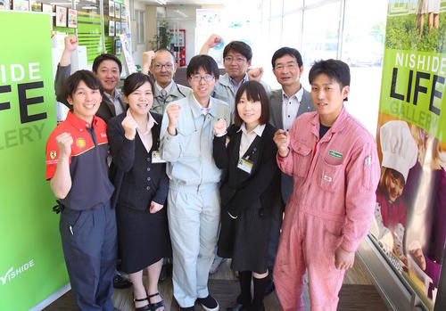 職種はイロイロ。一体感はサイコー!西出興業