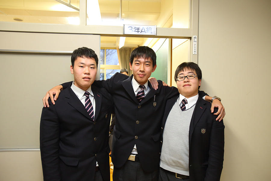 池田高校の3年生が模擬議会にチャレンジ！
