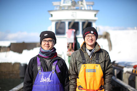 「会社員」として海に出る、寿都町の2人の漁師。