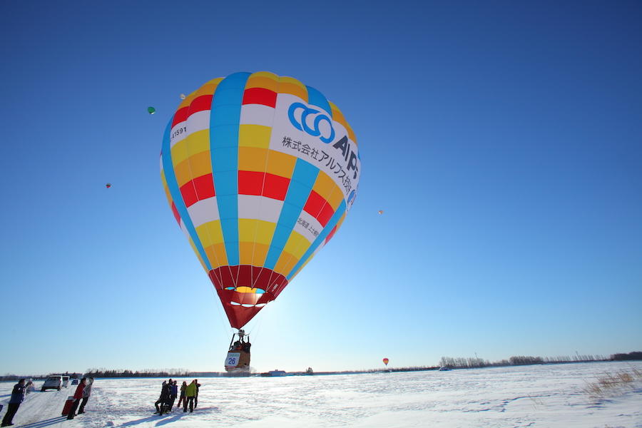 【VR】空から眺める白銀世界 ー真冬の熱気球体験ー