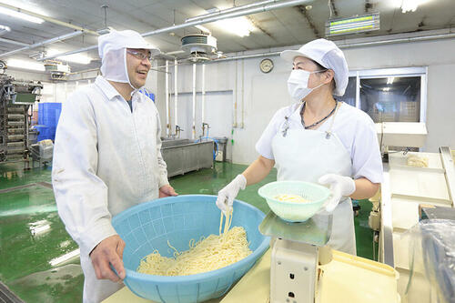 近年は飲食店との共同開発麺も製造！株式会社ツムラ