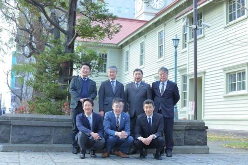 事業承継をサポートして、人とまちの未来を繋ぐ