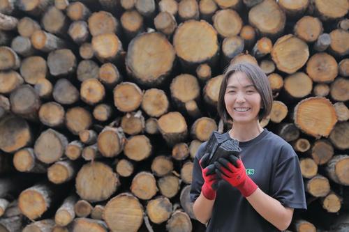 100年続く木炭作りを継承。浦幌の魅力を知ってほしいと日々全力投球