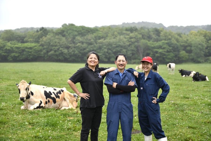 週休3日も叶う!酪農家の新しい働き方を提案する、ひらかわ牧場
