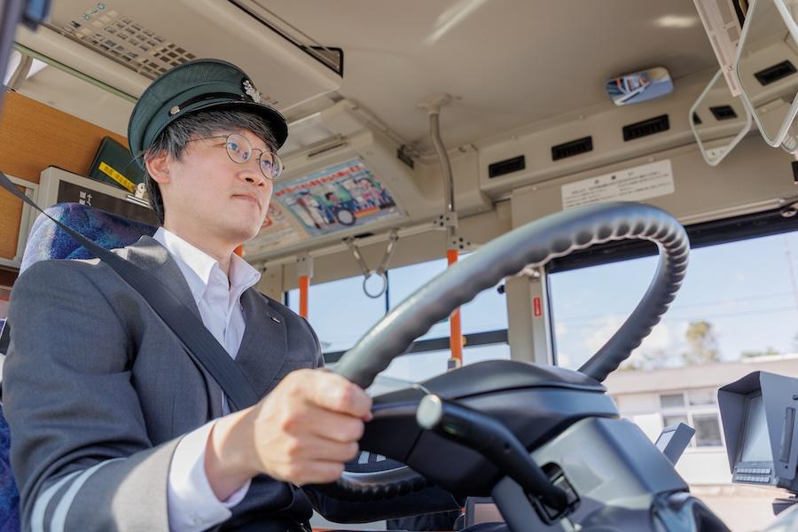 11/20まで募集！バスドライバーとして日高へ移住しませんか