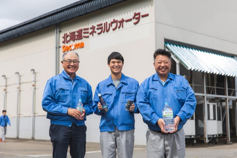 地域の誇りである自慢の名水を各地へ送り出す、地域密着企業