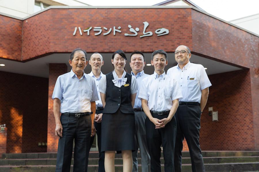 富良野　他の方は、ご遠慮下さい！！ 富良野市】富良野の観光を支える仕事。絶景レストランと温泉施設で働き
