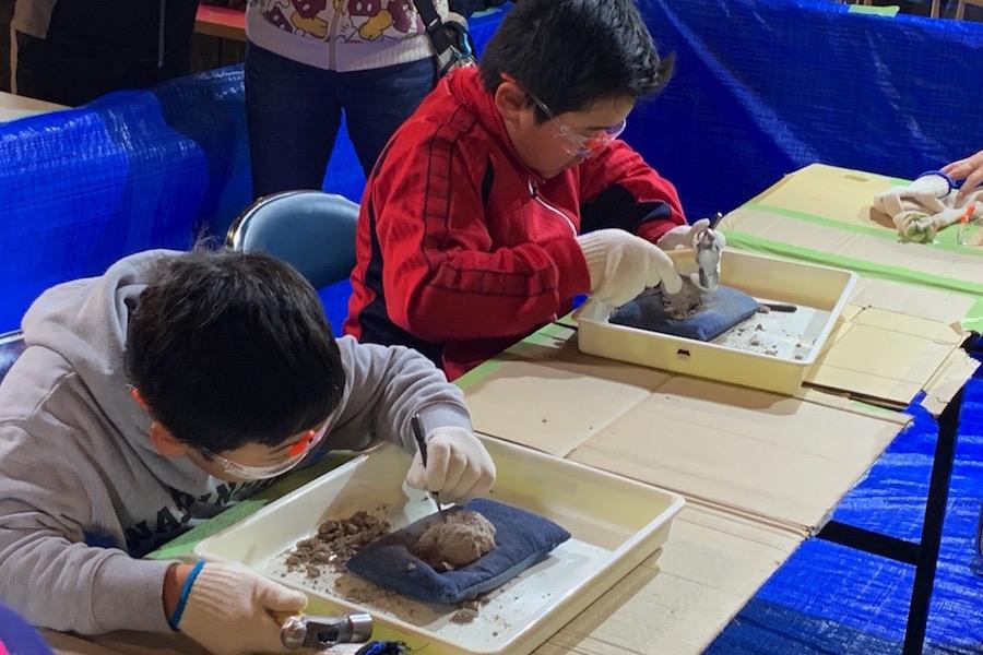 https://kurashigoto.hokkaido.jp/image/abirakanko_kasekicleaning.JPG